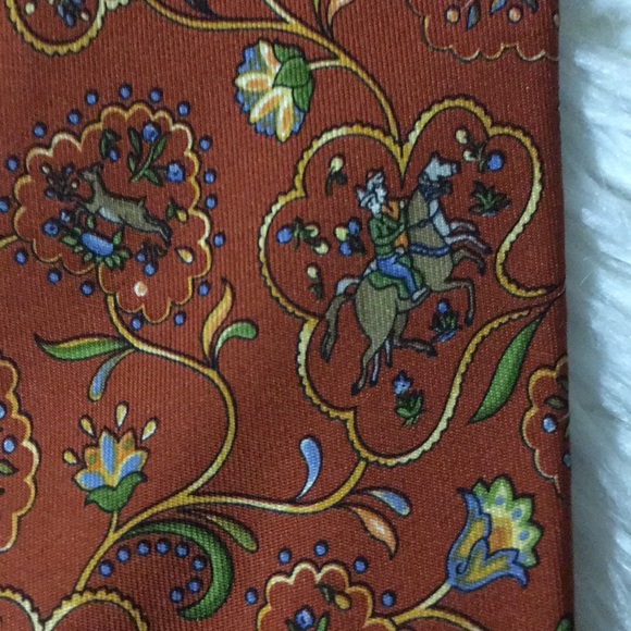 Ferragamo Tie - Picture 4 of 6